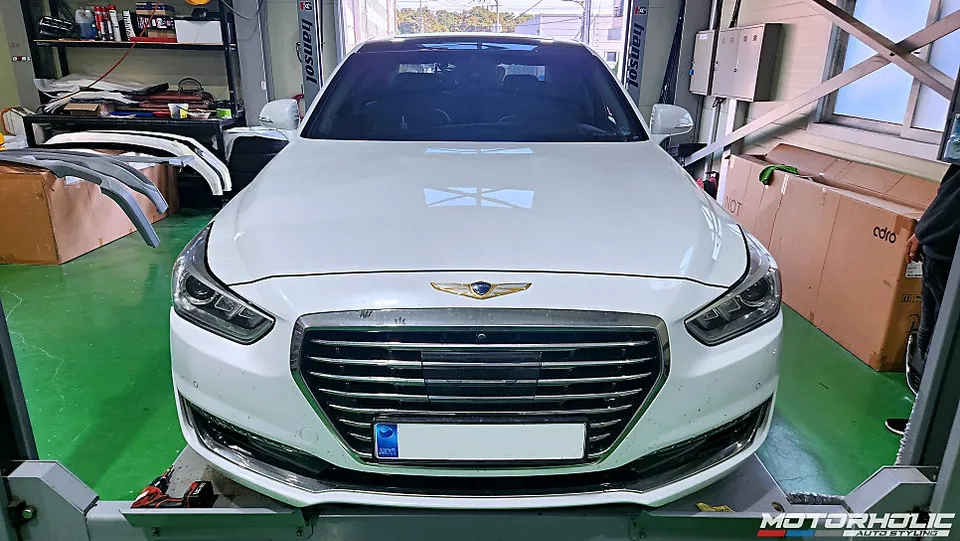 Genesis EQ900 Body Kit Review: TRC Spoiler Installation photo 2
