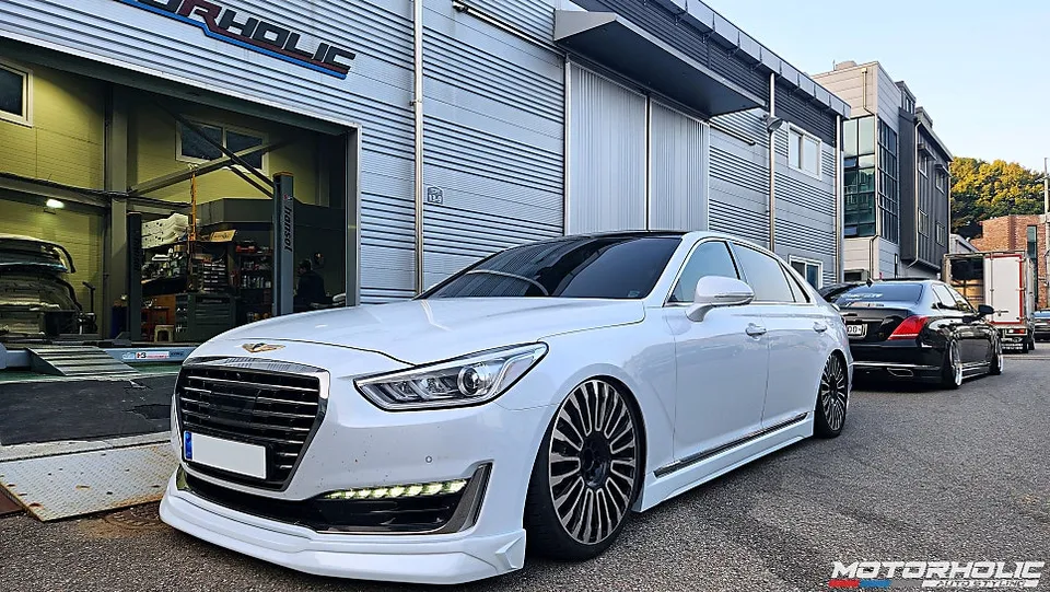 Genesis EQ900 body kit - Genesis EQ900 Body Kit Review: TRC Spoiler Installation photo 6