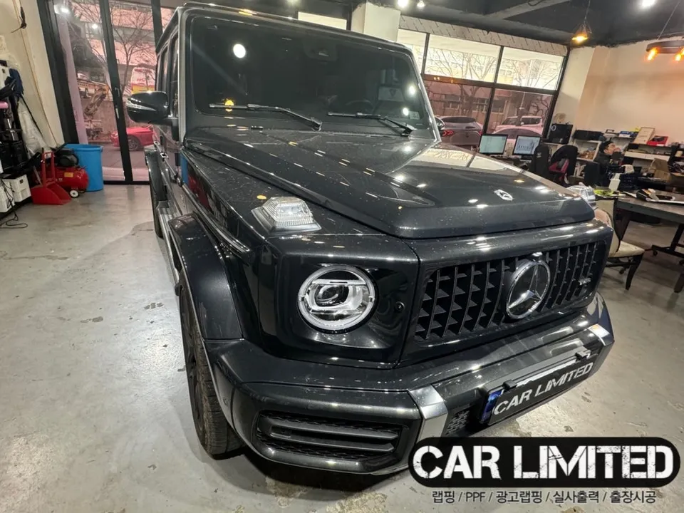 メルセデス・ベンツ G63 AMGのカーラッピング事例|費用目安・仕上がり 施工写真 3-3