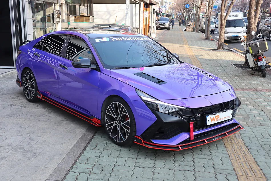Hyundai Elantra Nのカーラッピング事例｜個性的な変身 施工写真 4-1