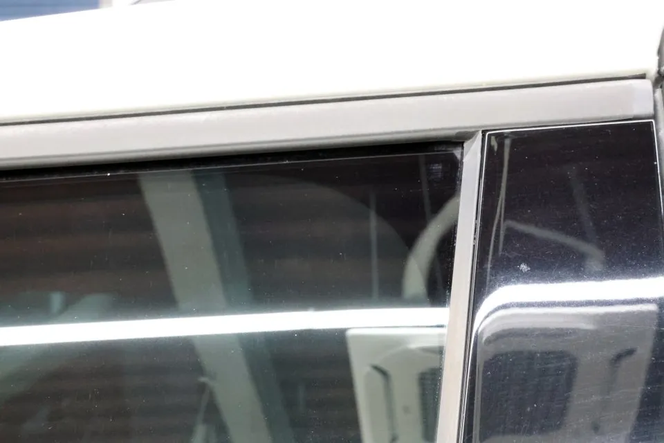 Kia Carnivalのカーフィルム施工事例|費用目安・仕上がり 施工写真 1-1