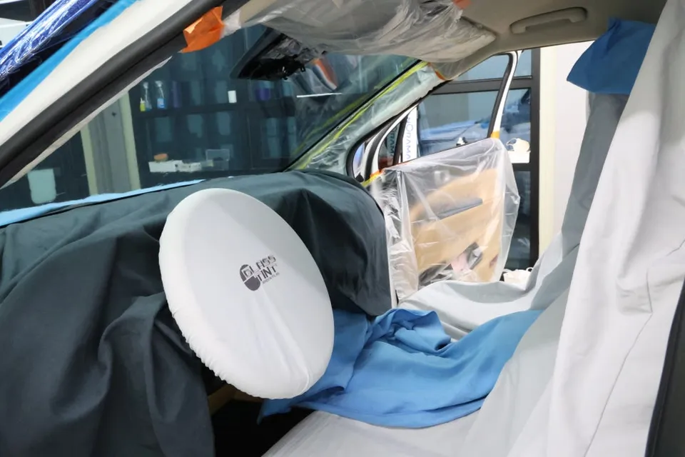 Kia Carnivalのカーフィルム施工事例|費用目安・仕上がり 施工写真 3-2