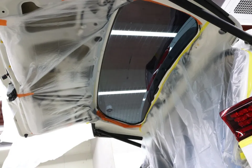 Kia Carnivalのカーフィルム施工事例|費用目安・仕上がり 施工写真 2-3