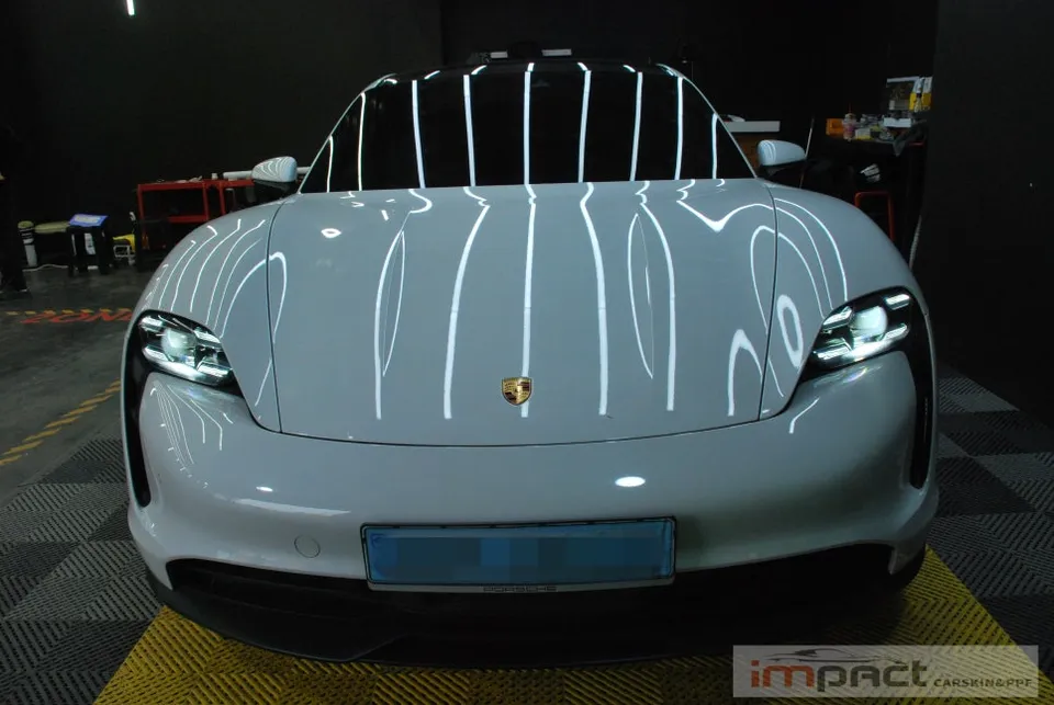 Porsche Taycan 4S PPF施工事例｜費用目安と仕上がり 施工写真 2-1