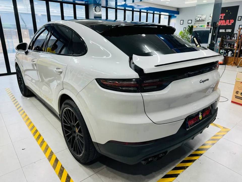 Porsche Cayenne PPF施工事例|傷から守る保護フィルム 施工写真 1-2