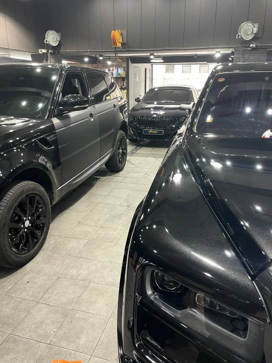 Land Rover Range Rover Sport vinyl wrap - Land Rover Range Rover Sport Vinyl Wrap Review — Cost & Results photo 4