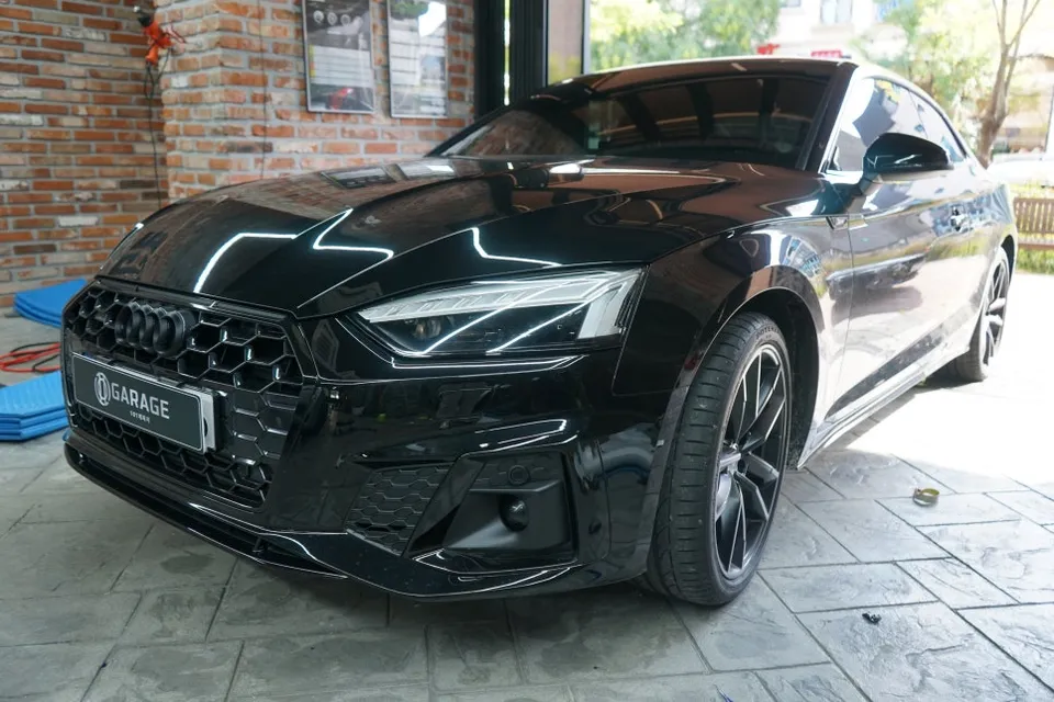 Audi A5 Vinyl Wrap Review: Carbon Fiber Interior Accents photo 2