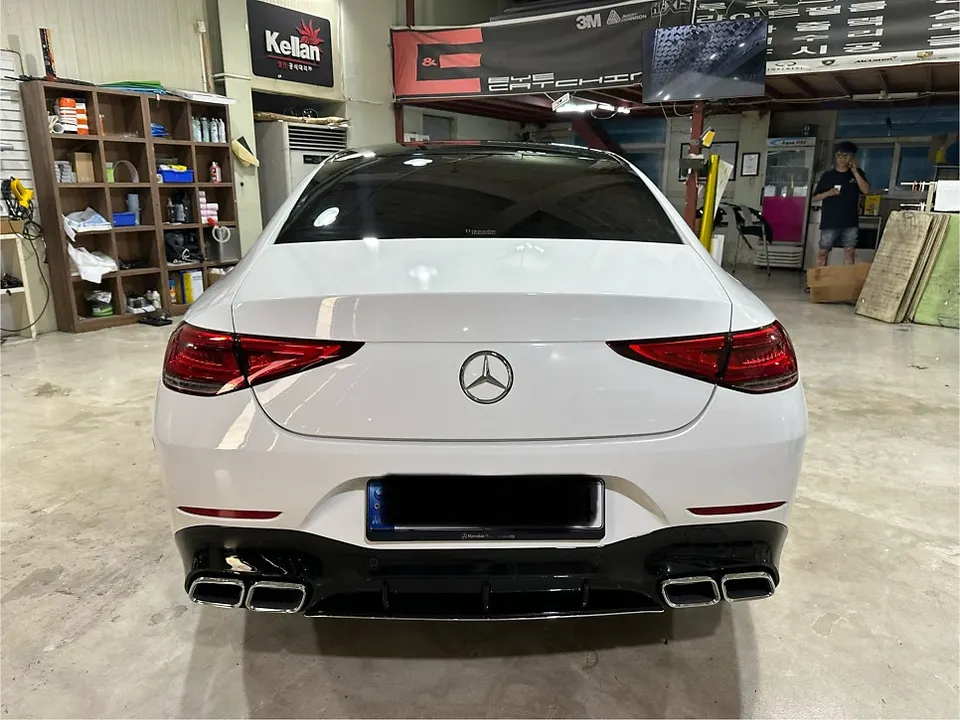 Mercedes-Benz CLSのカーラッピング事例|費用目安・仕上がり 施工写真 3-1