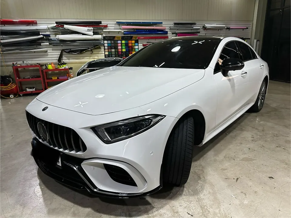 Mercedes-Benz CLSのカーラッピング事例|費用目安・仕上がり 施工写真 1-2