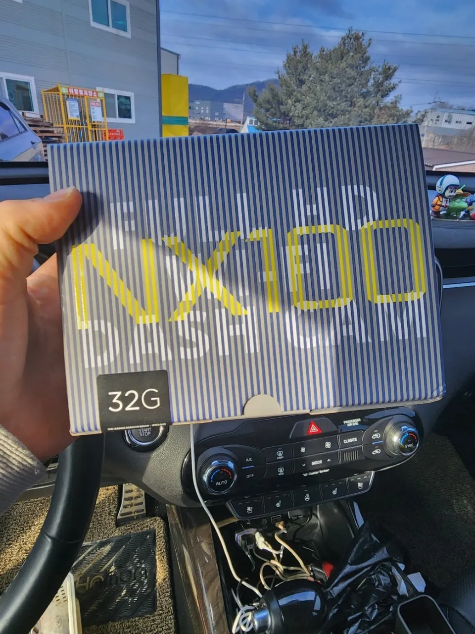 Kia Sorento dash cam - Kia Sorento Dashcam Installation Review — Expert Service photo 5