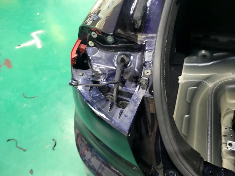 Kia Stinger Lighting Upgrade Review: Meister Lamp & Hazard Module photo 2