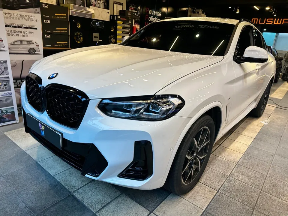 BMW X4 Custom Steering Wheel Upgrade Review — Enhanced Luxury photo 1