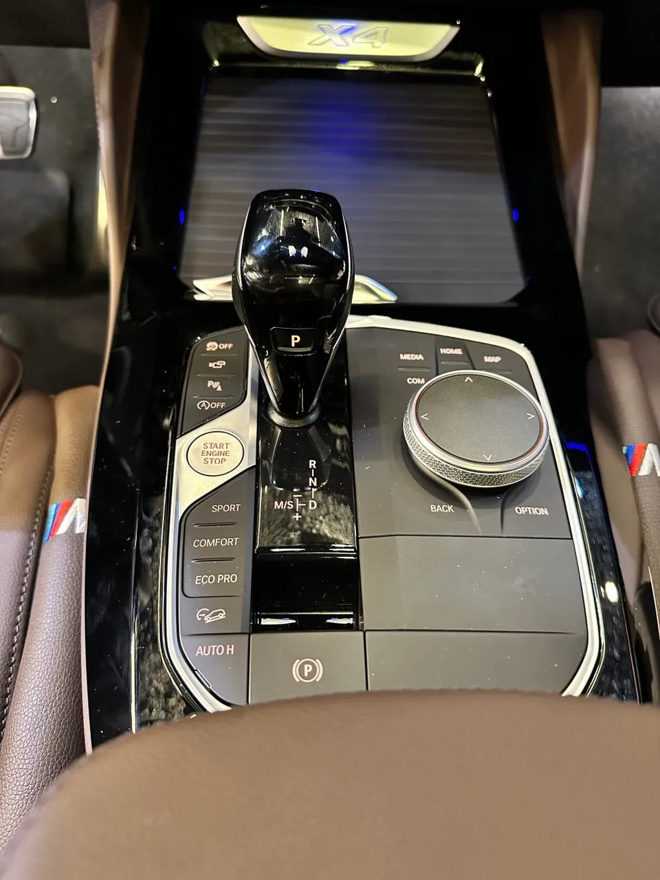 BMW X4 Custom Steering Wheel Upgrade Review — Enhanced Luxury photo 2