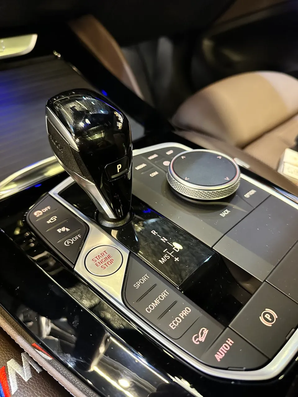 BMW X4 G02 steering wheel - BMW X4 Custom Steering Wheel Upgrade Review — Enhanced Luxury photo 3