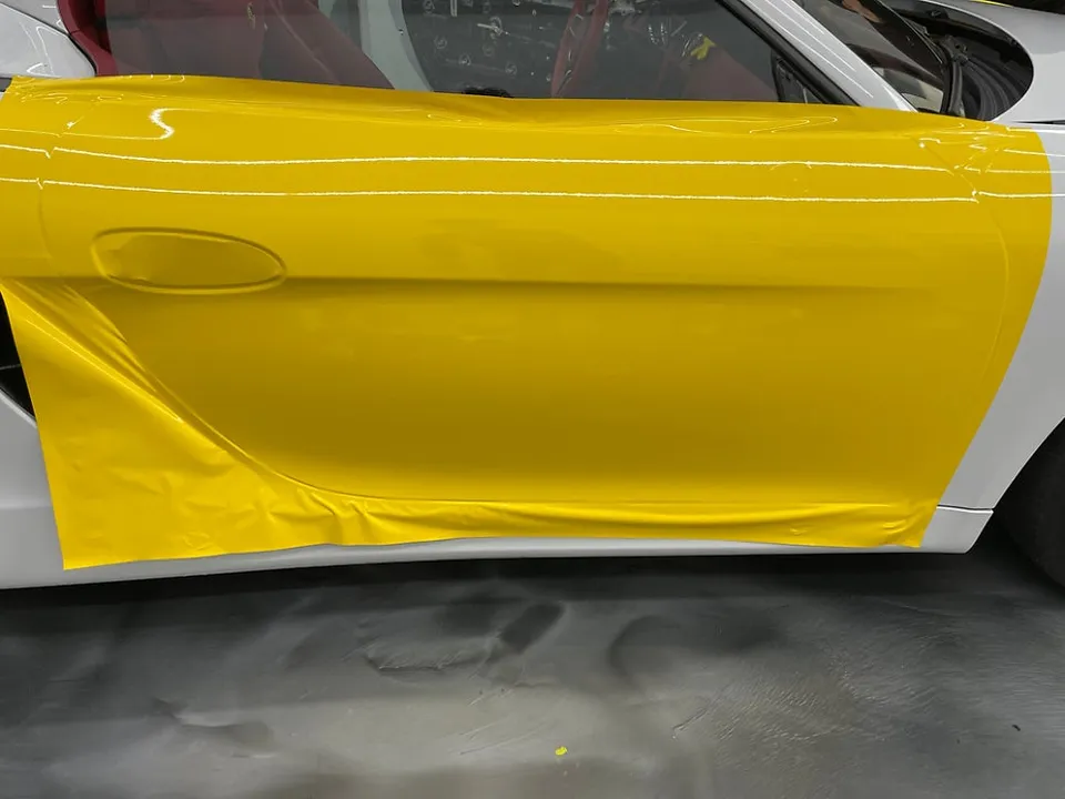 ポルシェ911のカーラッピング事例|費用目安・仕上がり 施工写真 1-2