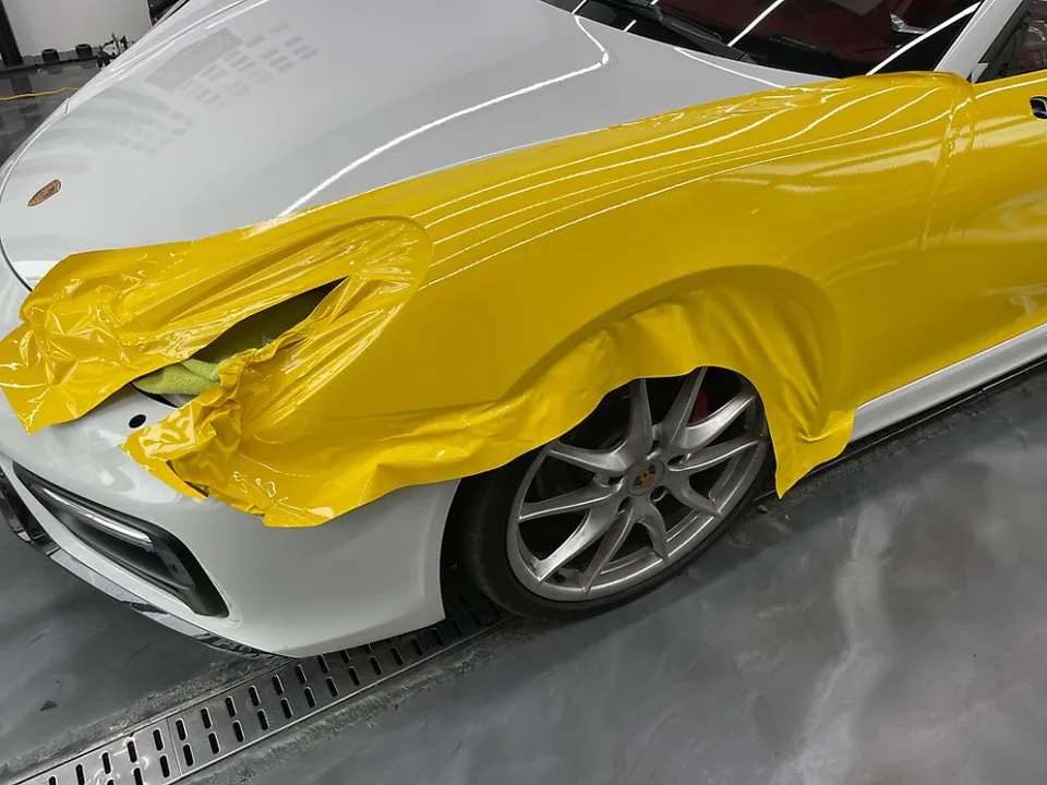 ポルシェ911のカーラッピング事例|費用目安・仕上がり 施工写真 2-2