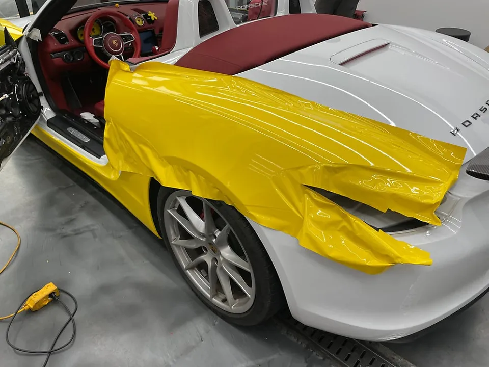 ポルシェ911のカーラッピング事例|費用目安・仕上がり 施工写真 3-3