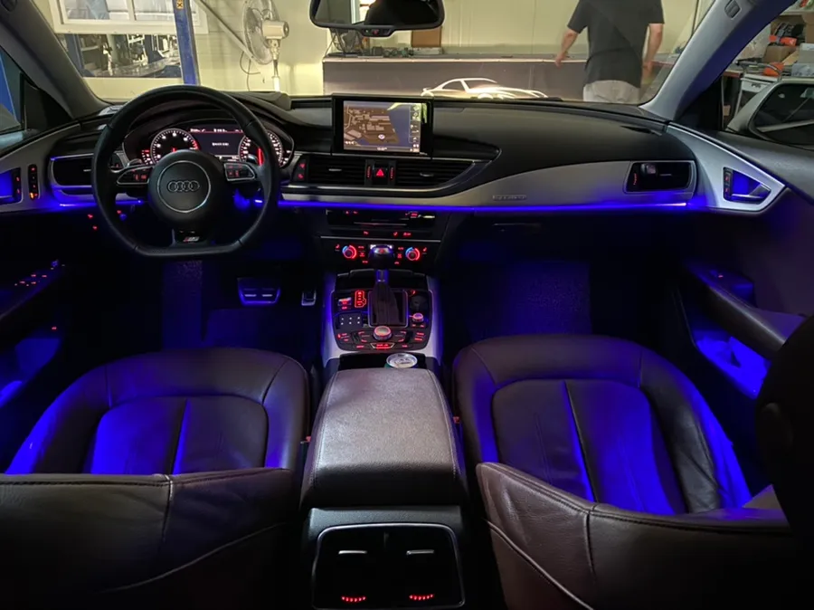Audi S7 ambient lighting - Audi S7 Ambient Lighting Retrofit: Before & After photo 3