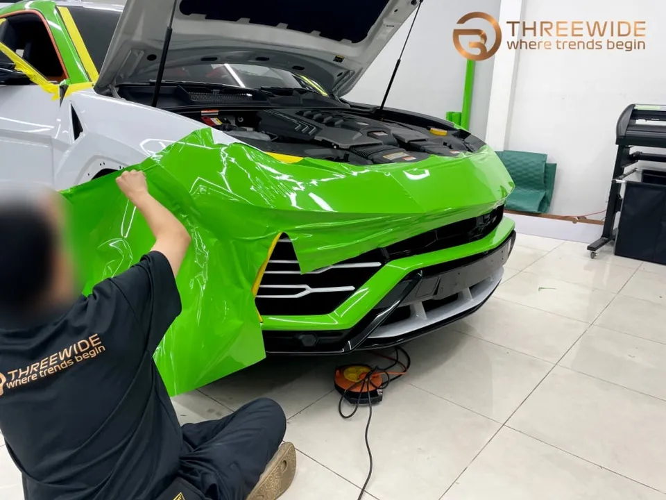 Lamborghini Urusのカーラッピング事例|費用目安・仕上がり 施工写真 2-2