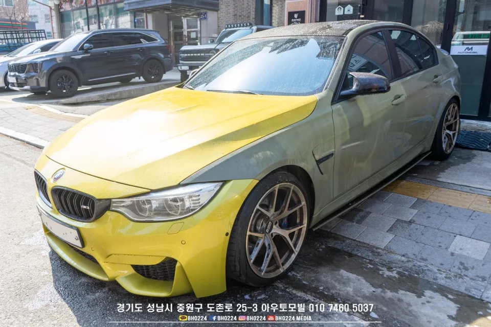 BMW M3のカーラッピング事例｜メットサテンブラックの費用と仕上がり 施工写真 2-1