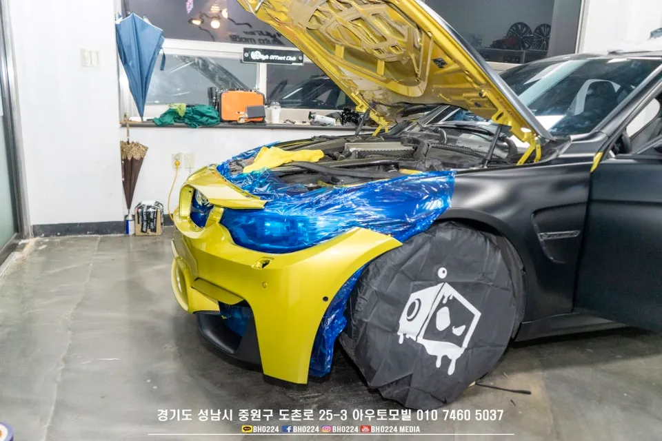 BMW M3のカーラッピング事例｜メットサテンブラックの費用と仕上がり 施工写真 1-3