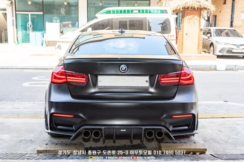 BMW M3のカーラッピング事例｜メットサテンブラックの費用と仕上がり 施工写真 3-3