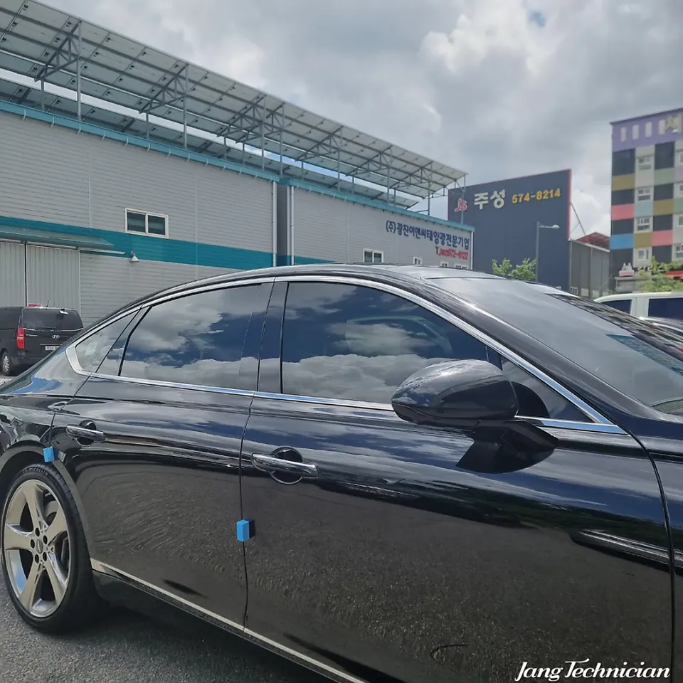 Genesis G80のカーフィルム施工事例|費用目安と仕上がり 施工写真 3-3