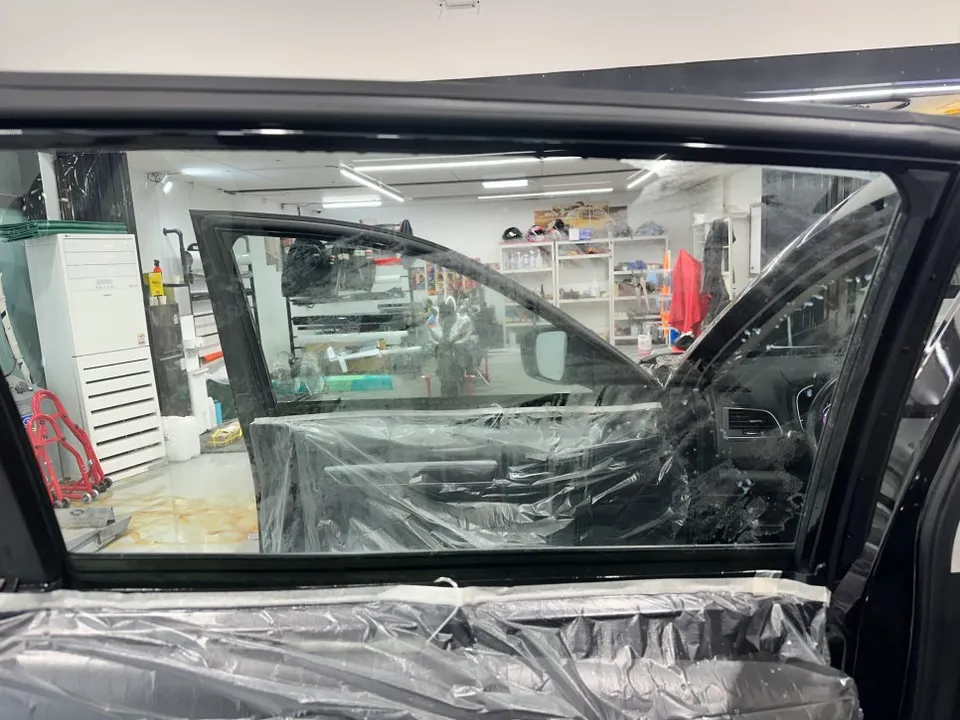 Renault QM6のカーフィルム施工事例 施工写真 2-2