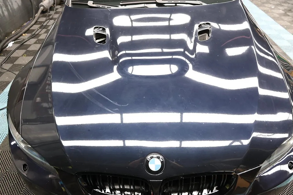 BMW M3のカーラッピング事例｜費用目安・仕上がり 施工写真 3-2