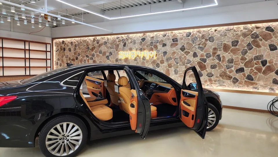 Hyundai Equus Interior Customization Installation Review — Cost photo 20