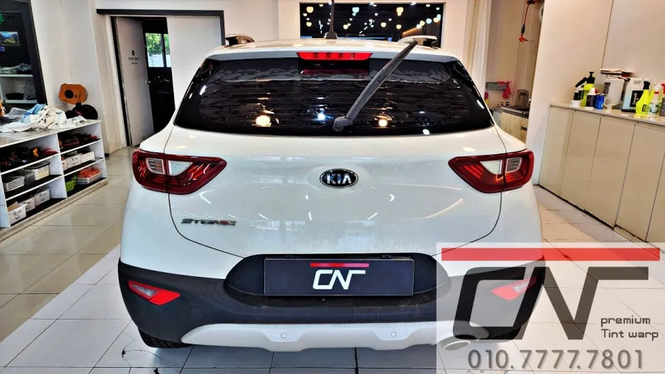 Kia Stonicのカーフィルム施工事例|費用目安と仕上がり 施工写真 2-1