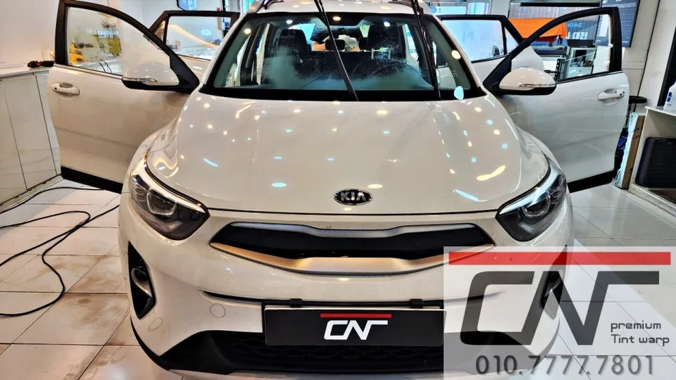 Kia Stonicのカーフィルム施工事例|費用目安と仕上がり 施工写真 4-2