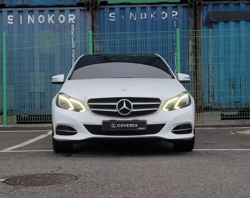 Mercedes-Benz Eクラス W212 カーラッピング事例|費用目安・仕上がり 施工写真 3-1