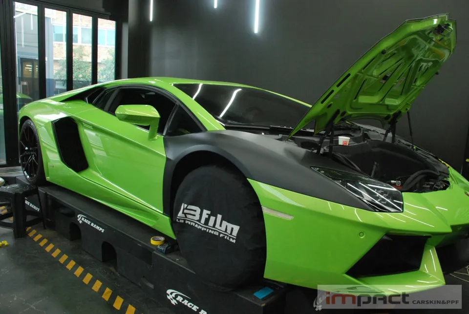 Lamborghini Aventadorのマットブラックラッピング事例 施工写真 2-1