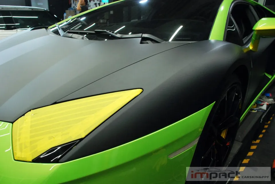 Lamborghini Aventadorのマットブラックラッピング事例 施工写真 1-2