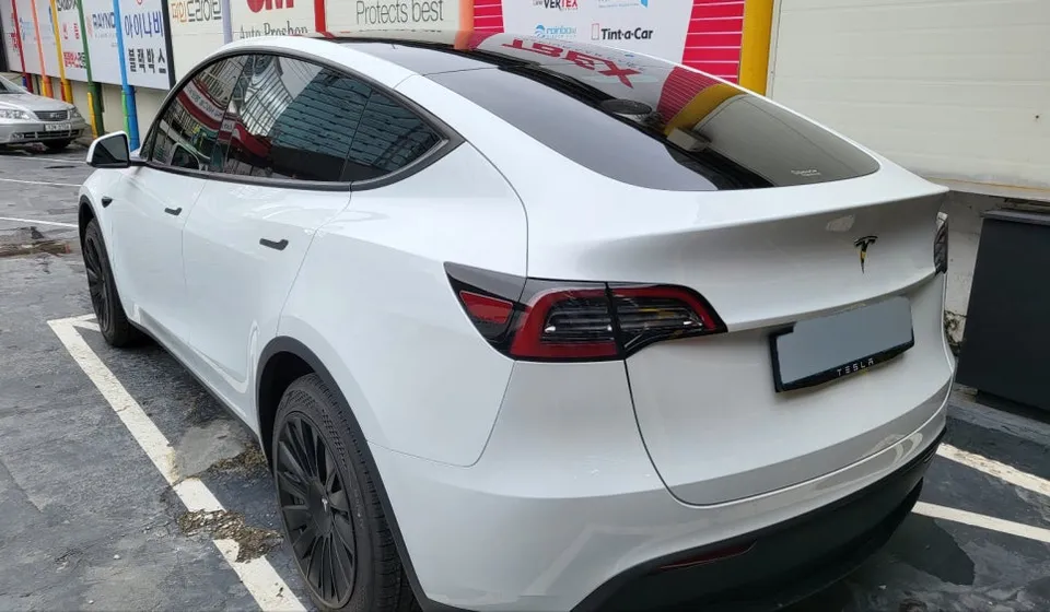 Tesla Model Y PPF施工事例|費用目安・仕上がり 施工写真 3-1
