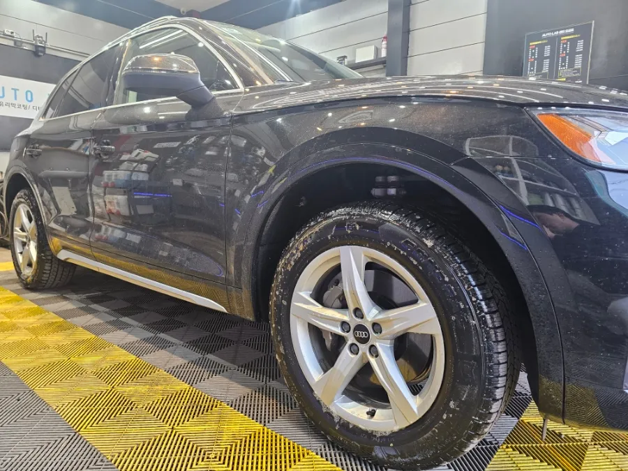 Audi Q5のガラスコーティング事例 施工写真 3