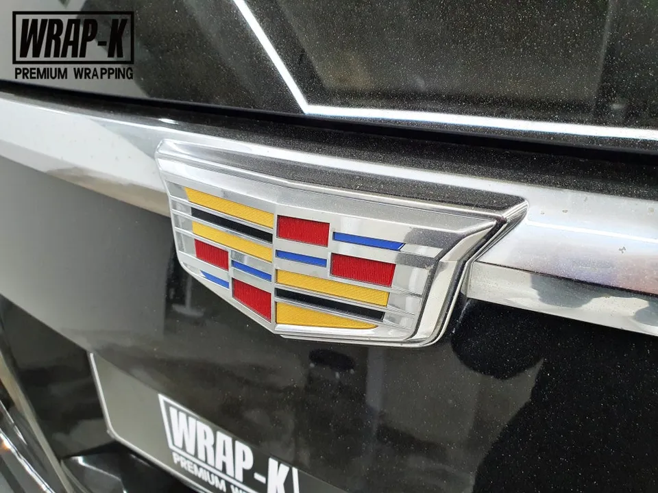 Cadillac Escaladeのカーラッピング事例|費用目安・仕上がり 施工写真 3-2