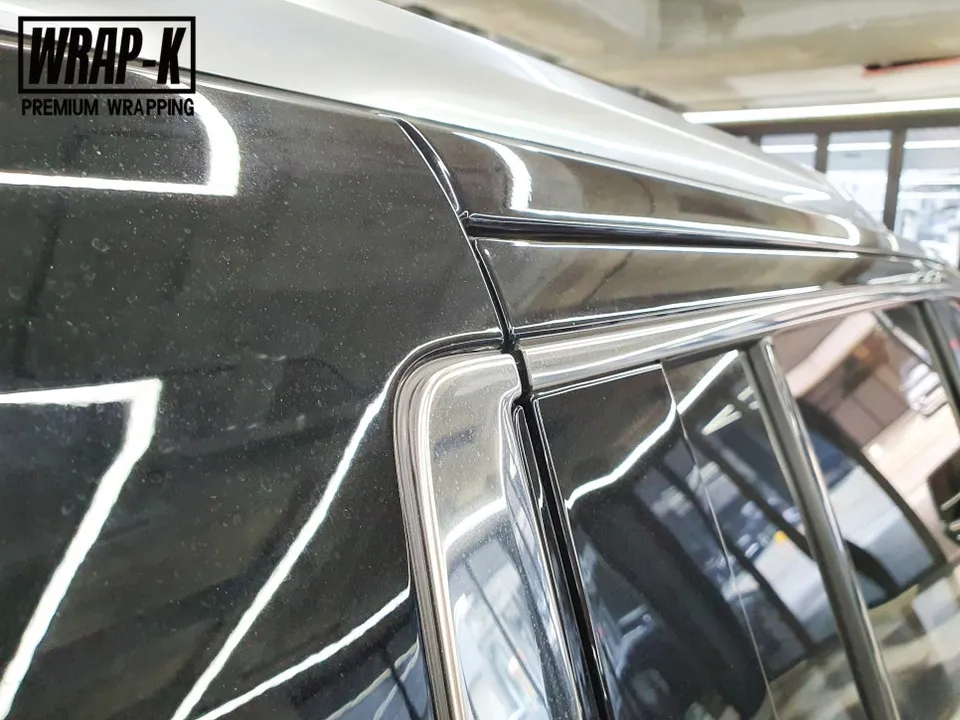 Cadillac Escaladeのカーラッピング事例|費用目安・仕上がり 施工写真 1-3