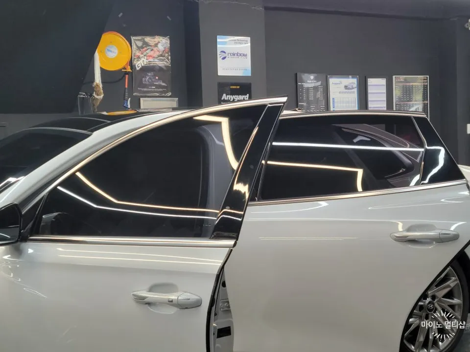 Hyundai Grandeur IGのカーフィルム施工事例|費用目安・仕上がり 施工写真 3-1
