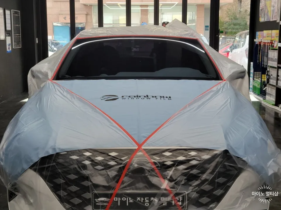 Hyundai Grandeur IGのカーフィルム施工事例|費用目安・仕上がり 施工写真 4-1