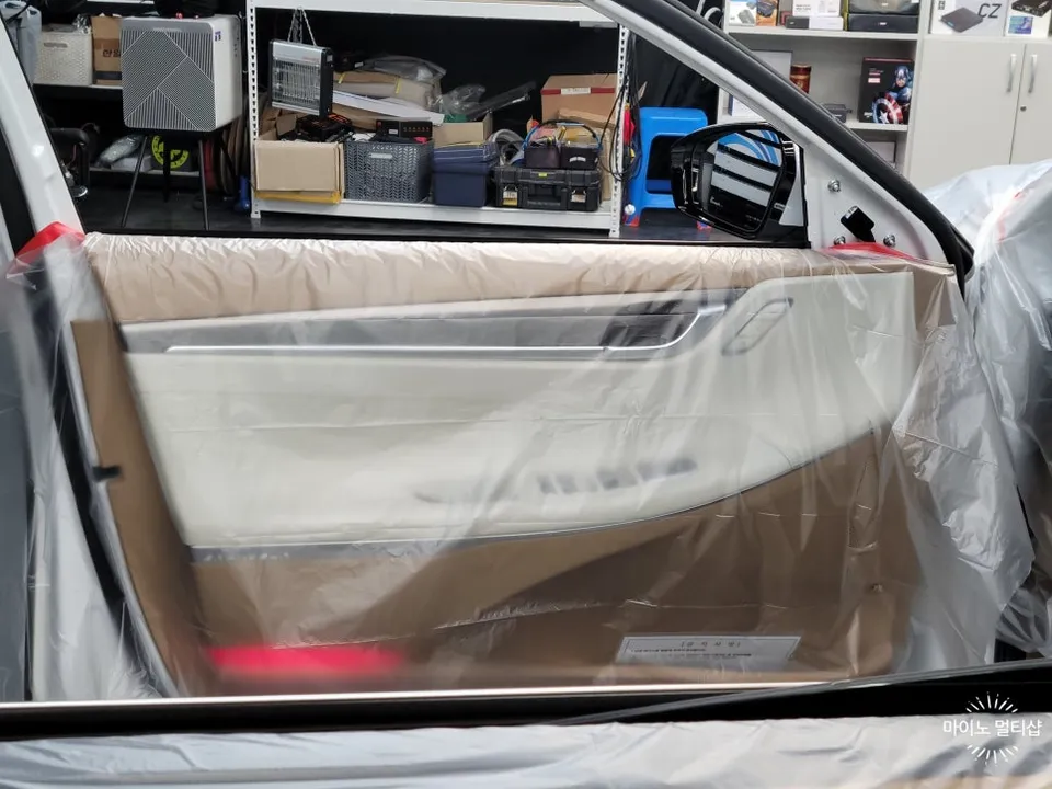 Hyundai Grandeur IGのカーフィルム施工事例|費用目安・仕上がり 施工写真 3-2