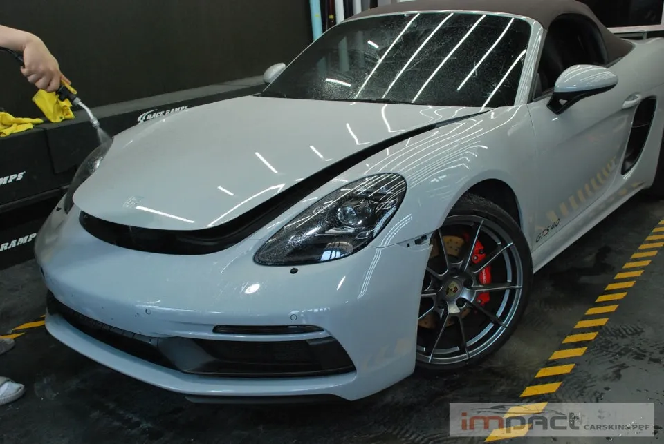 Porsche 718 Boxster PPF施工事例｜費用目安と仕上がり 施工写真 3-1