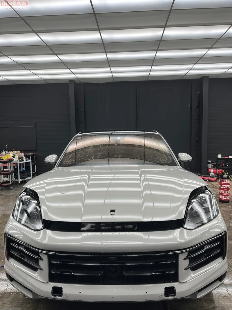 Porsche Cayenne PPF施工事例|費用目安と仕上がり 施工写真 2-2