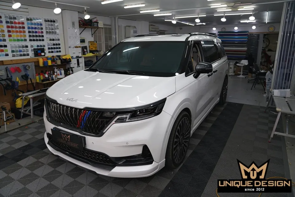 Kia Carnival PPF施工事例｜費用目安と仕上がり 施工写真 2-1
