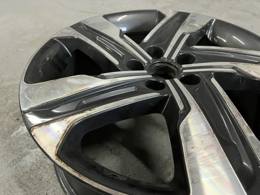 Kia Sorento Hybrid wheel repair - Kia Sorento Hybrid Wheel Repair Review photo 3