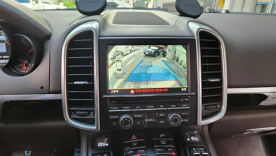 Porsche Cayenne surround view camera - Porsche Cayenne 360 Camera Review — Before & After Results photo 7