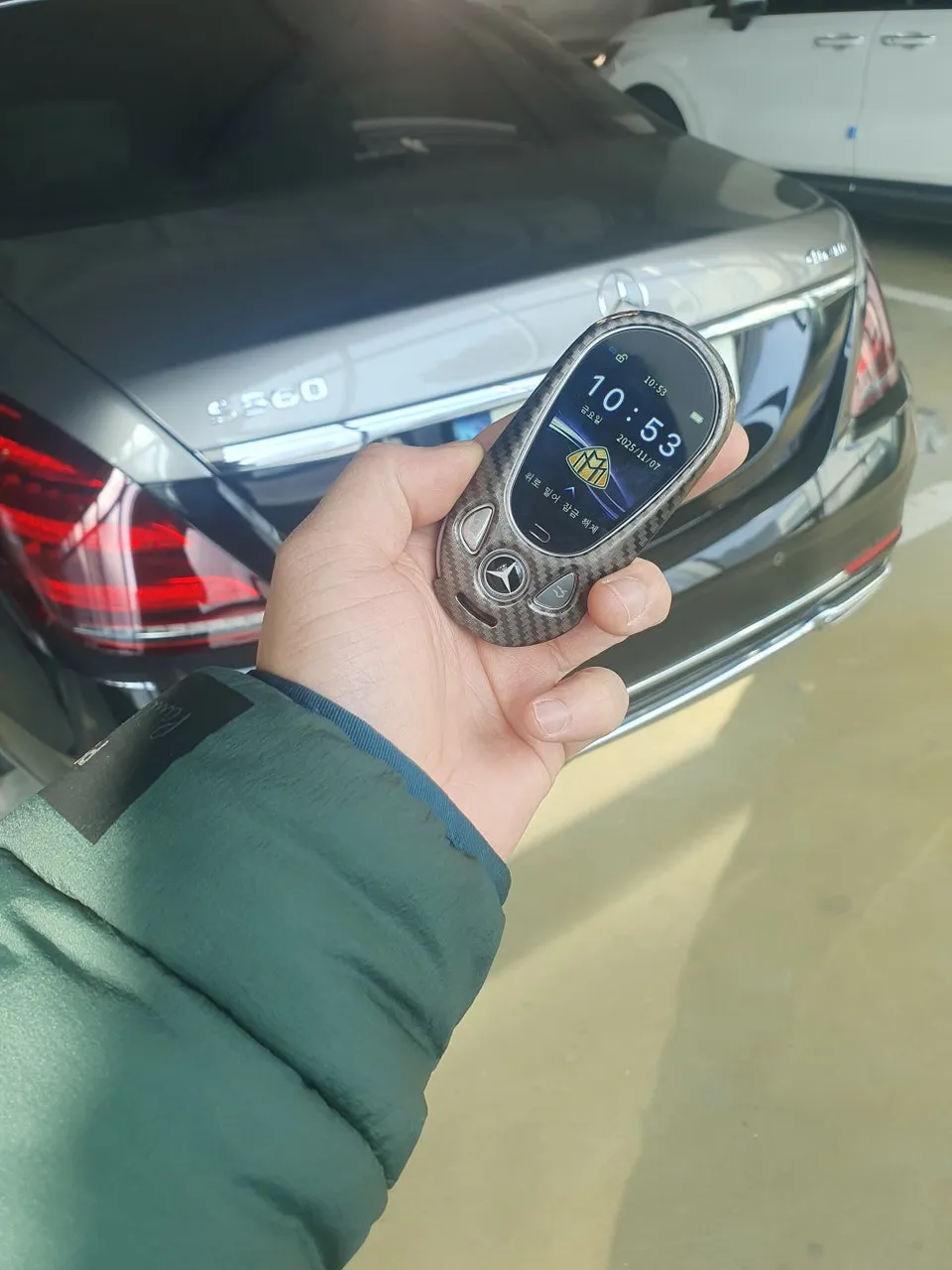 Mercedes-Benz S-Class W222 oem options - Mercedes-Benz S-Class W222 Display Key Retrofit Review photo 4