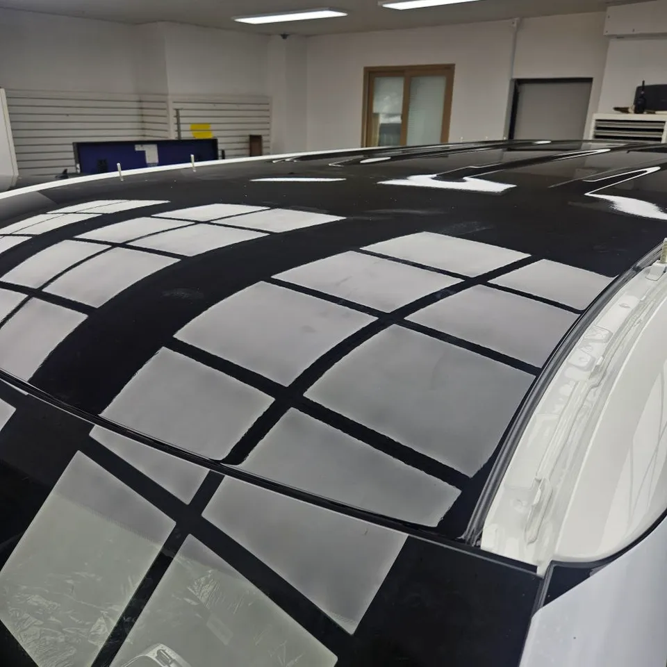 Kia Carnival vinyl wrap - Kia Carnival Vinyl Wrap Review: Gloss Black Upgrade photo 5