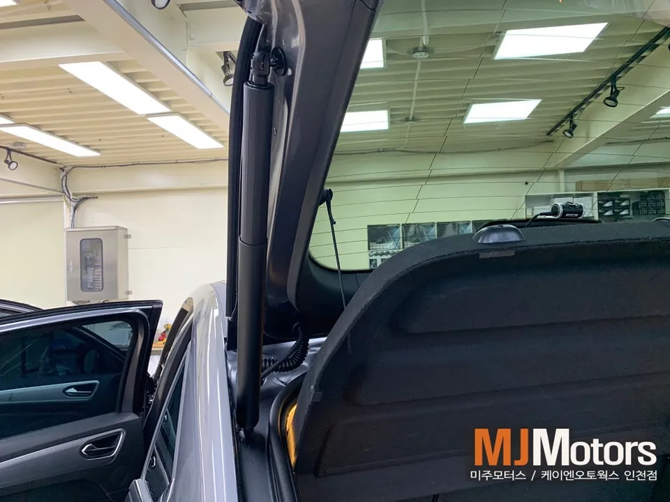 Renault XM3 power tailgate - Renault XM3 Power Tailgate Review — 400,000-700,000 KRW photo 4